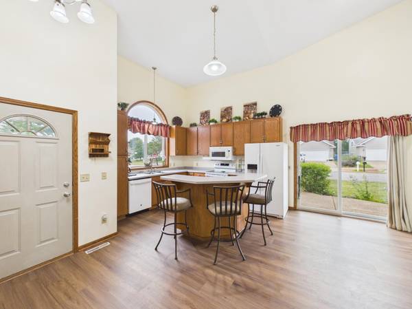 1670 Peach CT NE, Sauk Rapids, MN 56379