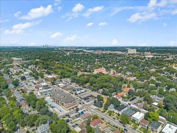 1033 Grand AVE, Saint Paul, MN 55105