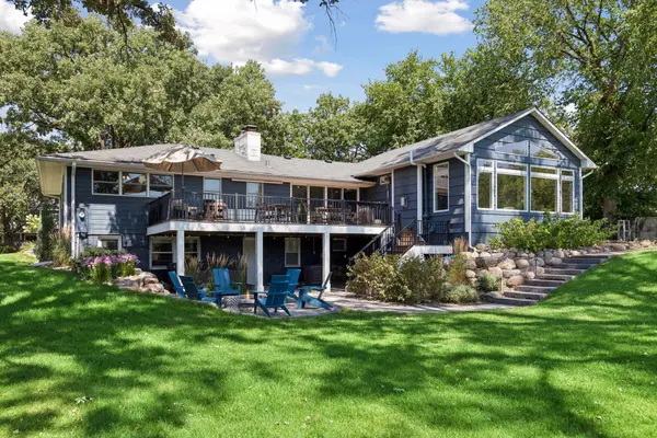 8201 Westwood Hills Curve, Saint Louis Park, MN 55426