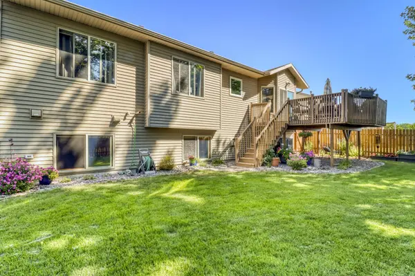 839 16th AVE W, West Fargo, ND 58078