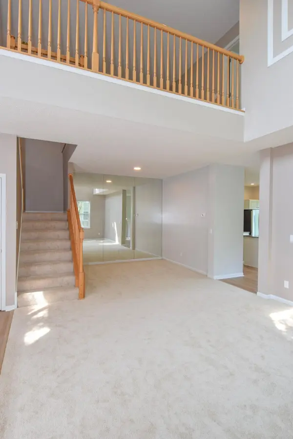 9000 Comstock LN N, Maple Grove, MN 55311