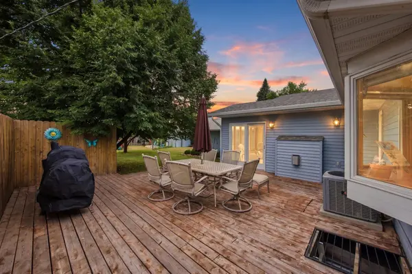 519 Appletree LN, Moorhead, MN 56560