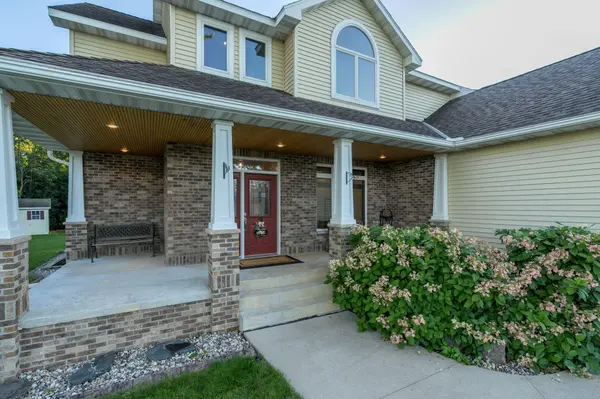 113 Oak Marsh DR, Mankato, MN 56001