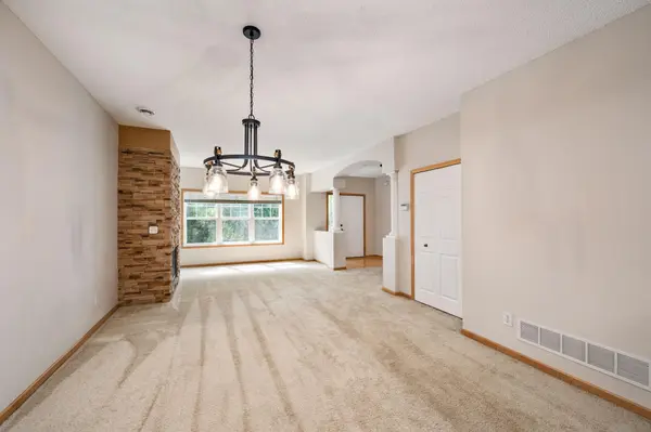 111310 Village RD, Chaska, MN 55318