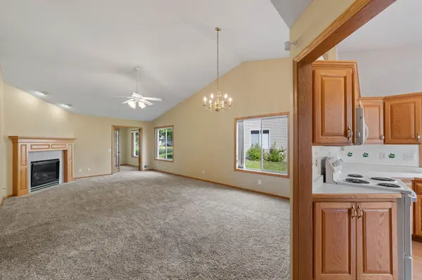 2964 Aldrich TRL, Woodbury, MN 55125