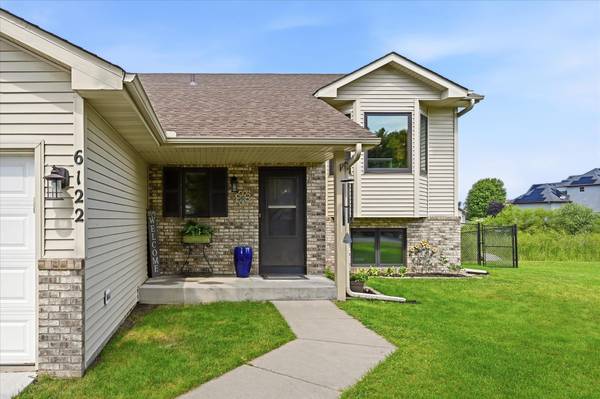 6122 152nd ST N, Hugo, MN 55038