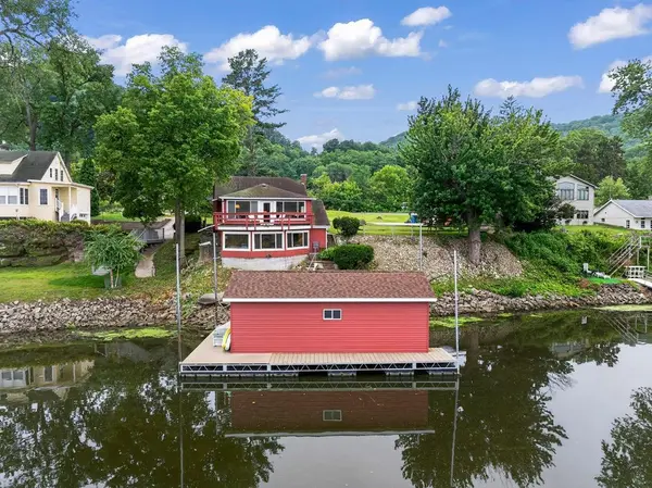 25289 Swan LN, Winona, MN 55987