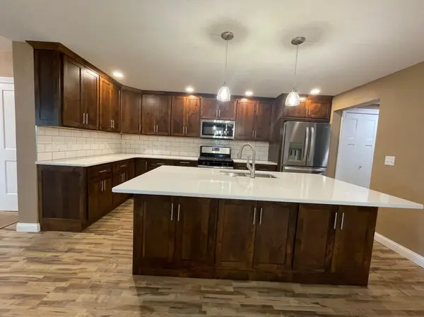 279 Mckinley ST, Emmons, MN 56029