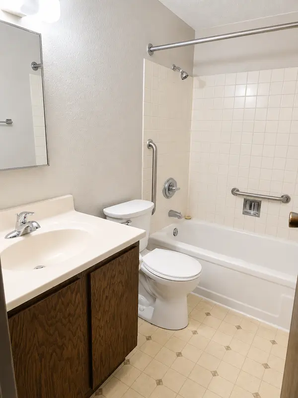 812 Hills AVE #N110, Jackson, MN 56143