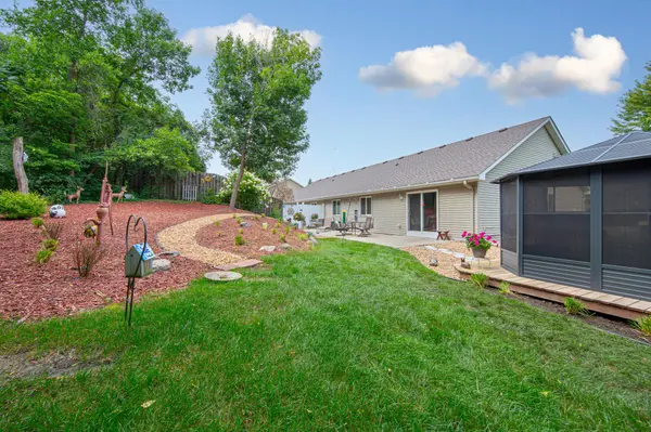 1715 Crystal LN, Faribault, MN 55021
