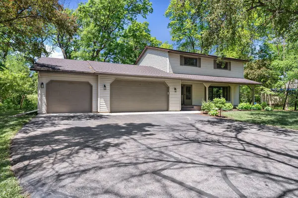 1680 Woodlawn AVE, Owatonna, MN 55060
