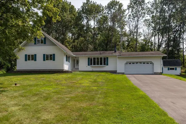 28937 505th St, Elgin, MN 55932