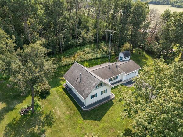 28937 505th St, Elgin, MN 55932