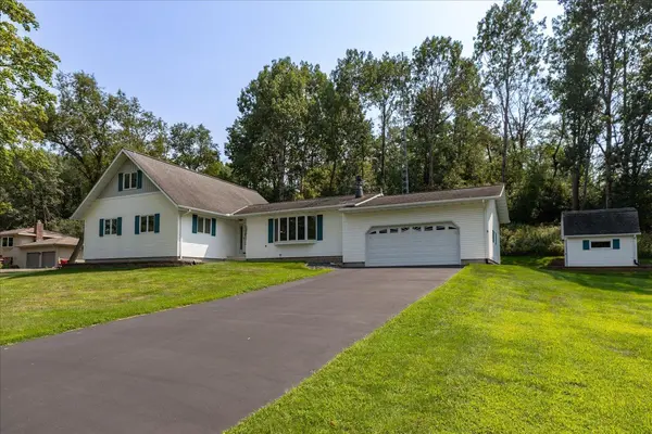 28937 505th St, Elgin, MN 55932