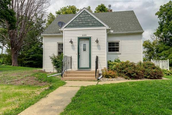 220 Green ST W, Waterville, MN 56096