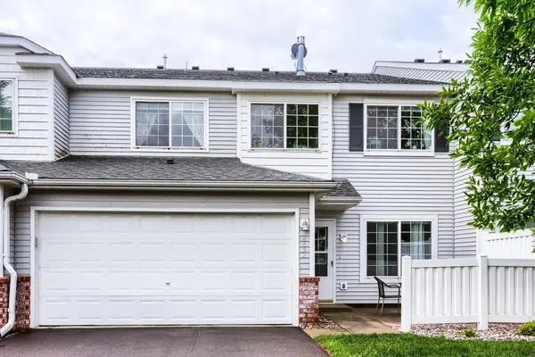6452 158th ST W, Apple Valley, MN 55124
