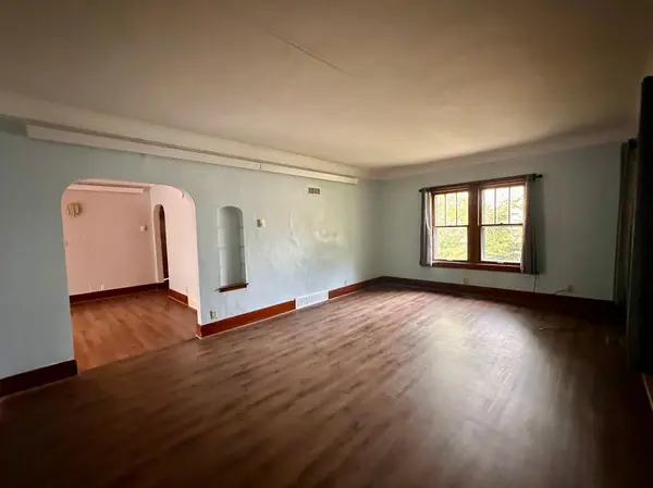 221 W Saxon ST, Ivanhoe, MN 56142