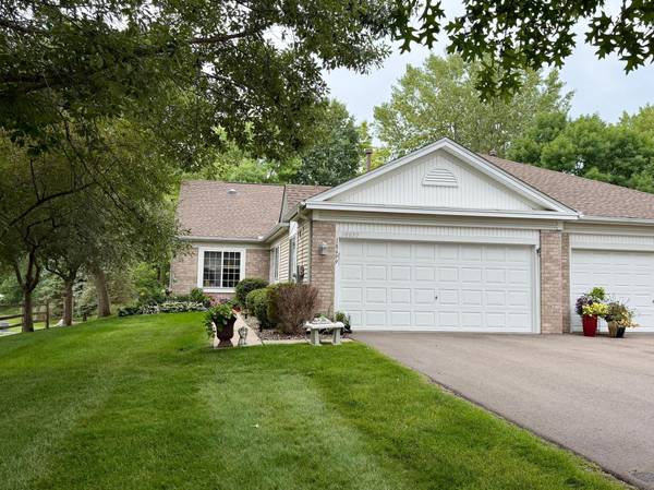 18699 Kalmar CT, Lakeville, MN 55044