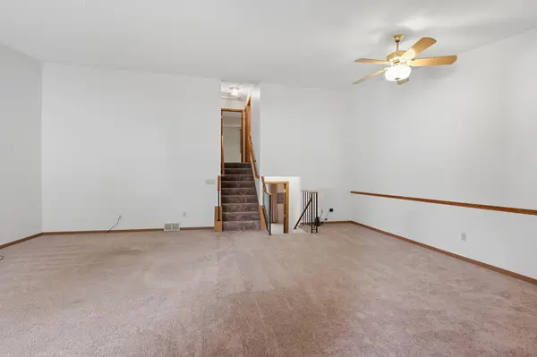 8564 134th ST W, Apple Valley, MN 55124