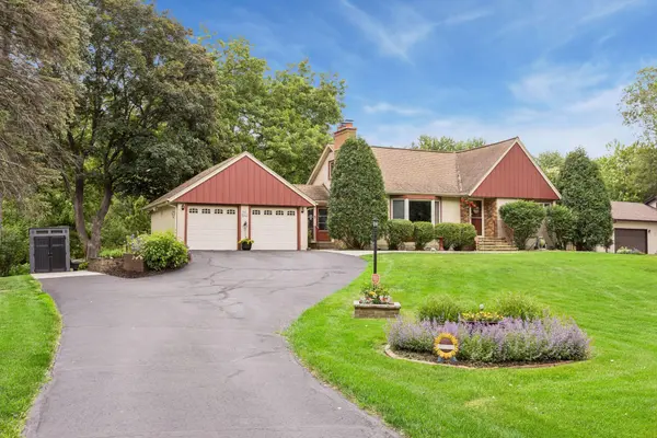3240 Lilac DR N, Golden Valley, MN 55422