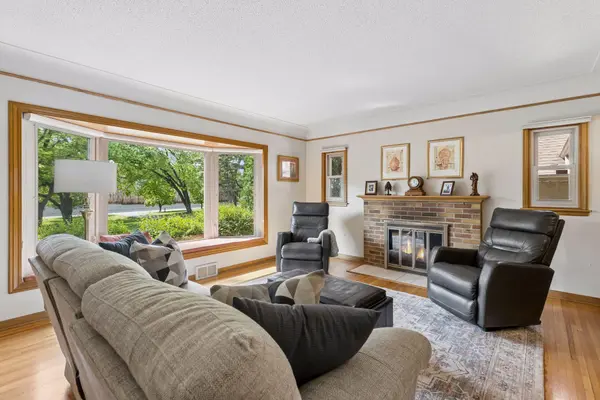 3240 Lilac DR N, Golden Valley, MN 55422