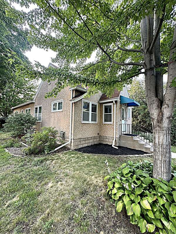 3852 Standish AVE, Minneapolis, MN 55407
