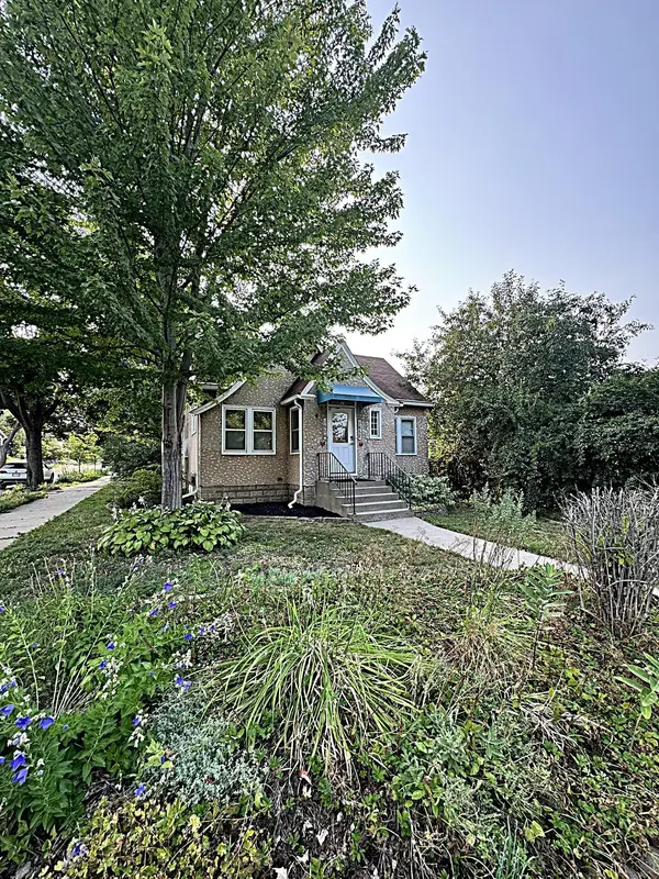 3852 Standish AVE, Minneapolis, MN 55407