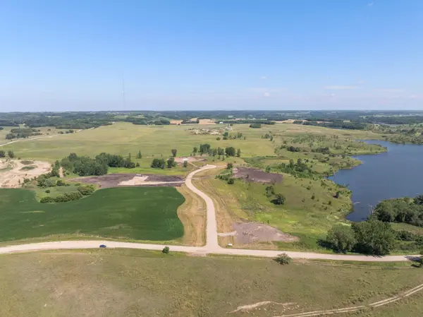 26085 154 AVE S, Barnesville, MN 56514