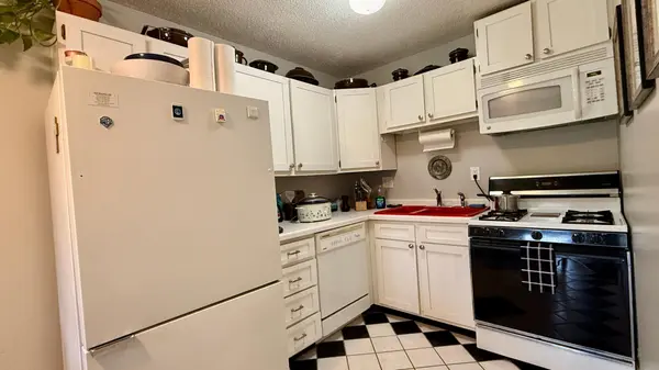 7216 72nd LN N, Minneapolis, MN 55428