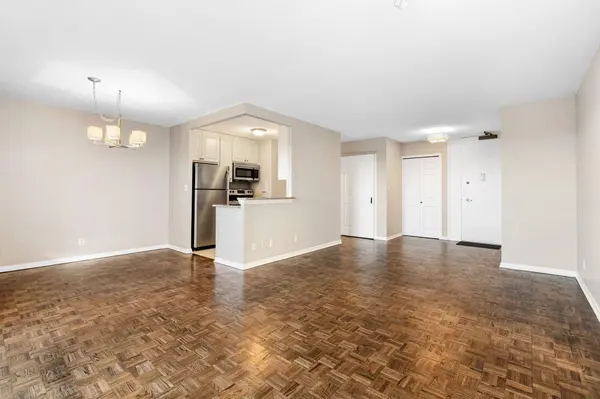 410 Groveland AVE #1605, Minneapolis, MN 55403
