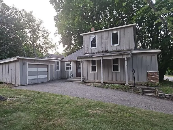 1069 Seminole AVE, West Saint Paul, MN 55118
