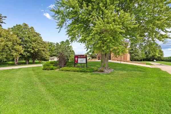 31184 W Wilton River RD, Waseca, MN 56093