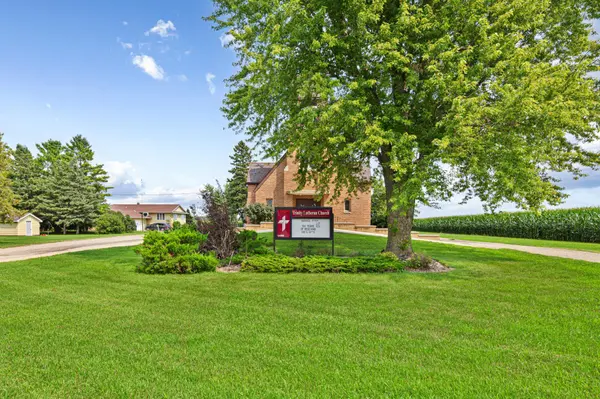 31184 W Wilton River RD, Waseca, MN 56093