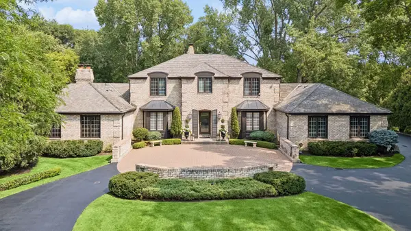 5804 Long Brake TRL, Edina, MN 55439