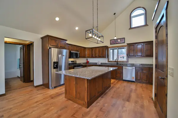 13728 Memorywood DR, Baxter, MN 56425