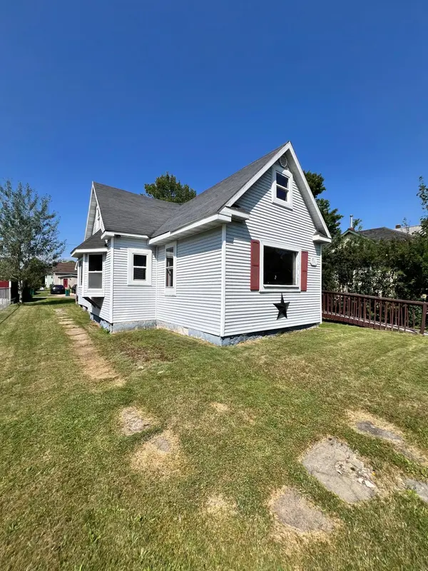 211 Ethel ST, Marble, MN 55764