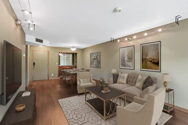122 Demont AVE E #362, Little Canada, MN 55117
