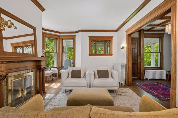 2432 W 24th ST, Minneapolis, MN 55405