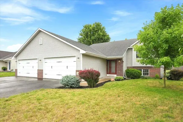 844 Plum Tree LN, Somerset, WI 54025