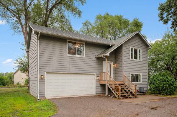 5485 Bunker Lake BLVD NW, Ramsey, MN 55303