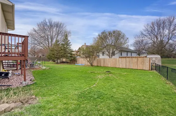 9119 Regent Pkwy, Brooklyn Park, MN 55443