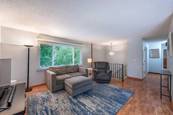 1303 W 140th ST, Burnsville, MN 55337