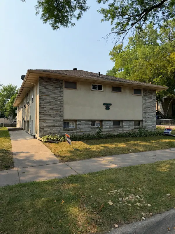 616 Ivy AVE E, Saint Paul, MN 55101