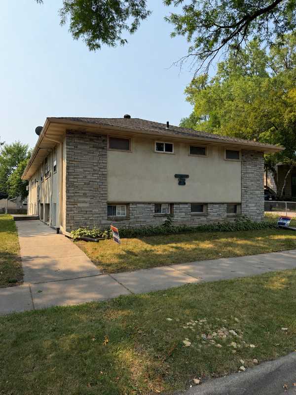 616 Ivy AVE E, Saint Paul, MN 55101