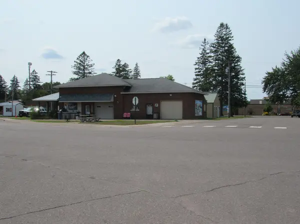 6319 Brogade, Askov, MN 55704