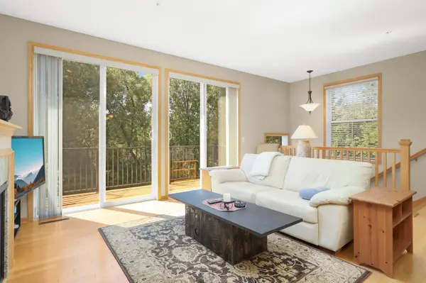4725 Victor PATH #11, Hugo, MN 55038