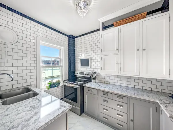 2615 Park AVE #611, Minneapolis, MN 55407