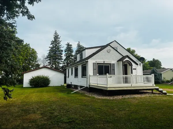 617 3rd AVE, Brewster, MN 56119
