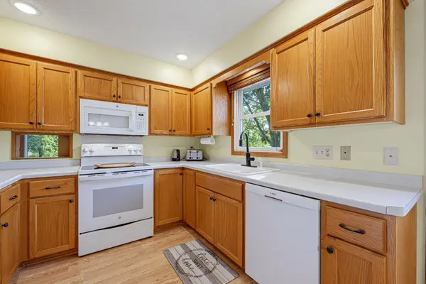 430 Lynn RD SW, Hutchinson, MN 55350