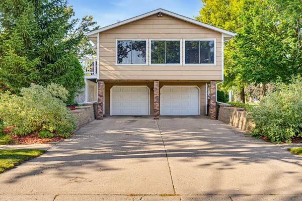 430 Lynn RD SW, Hutchinson, MN 55350